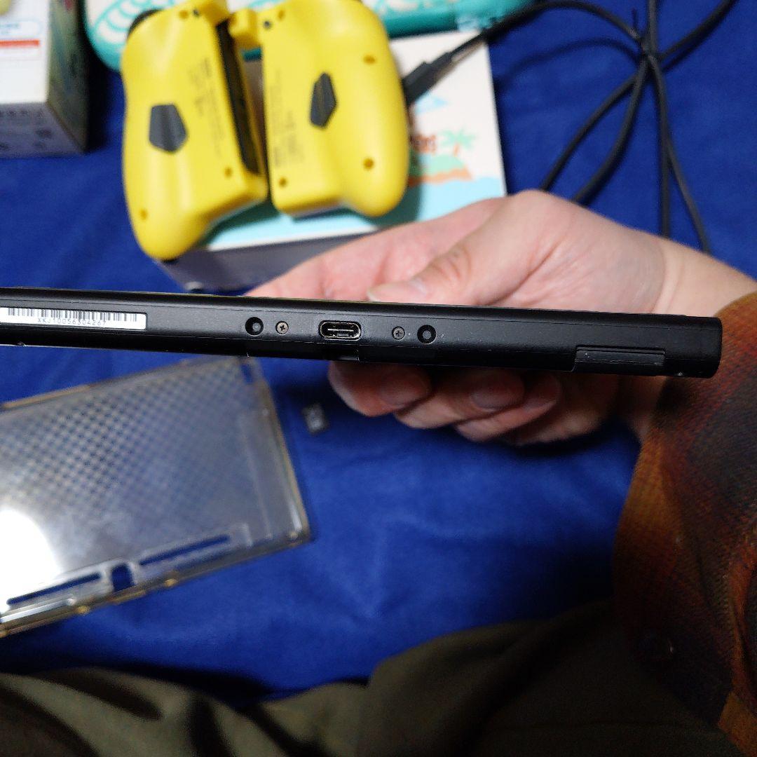 と*つ様 【ジョイコン、箱なし】Nintendo Switch本体+周辺機器セッ