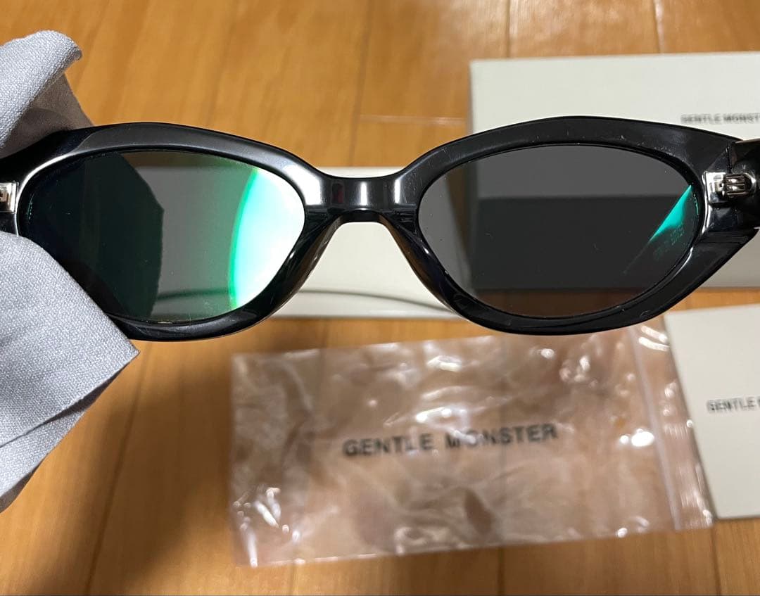 小物 GENTLE MONSTER Dada 01
