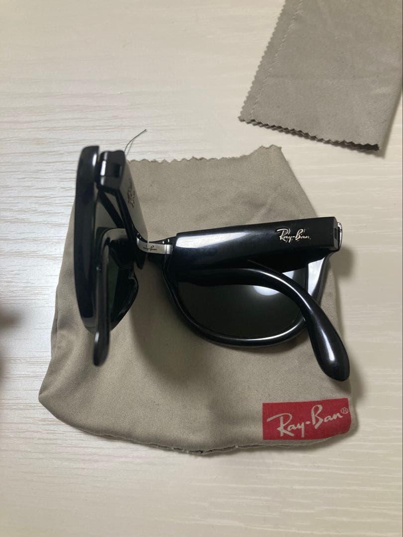 Ray-Ban サングラス 折りたたみ 黒 ケース 眼鏡拭き 付