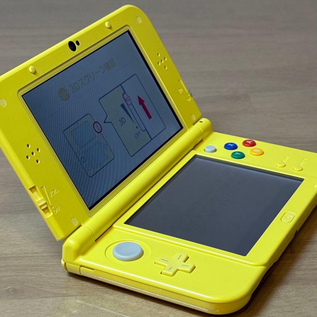 6-204 Newニンテンドー3DS LL ピカチュウ【イエロー】箱付き 美品