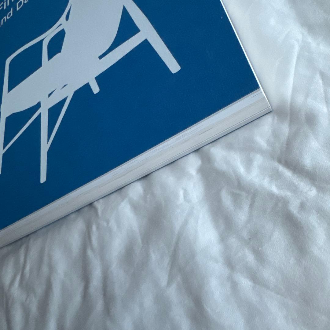 アート・デザイン・音楽 Finn Juhl and Danish Chairs