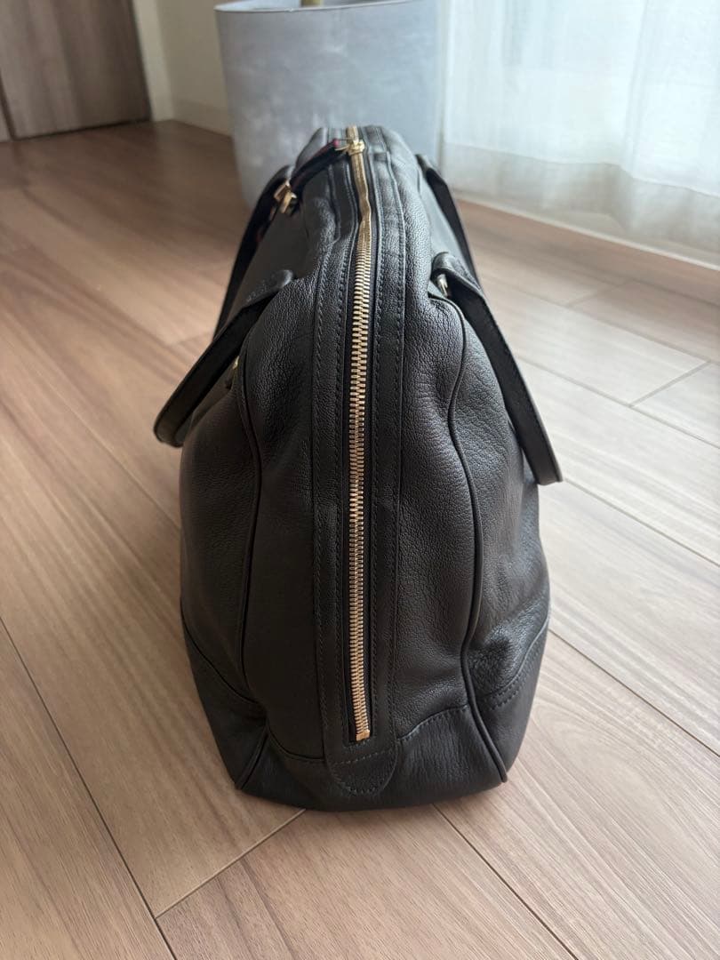 グッチ　ボストンバック　黒
