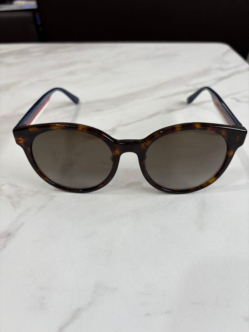 lov 　GUCCI グッチ　サングラス　ウェブストライプ