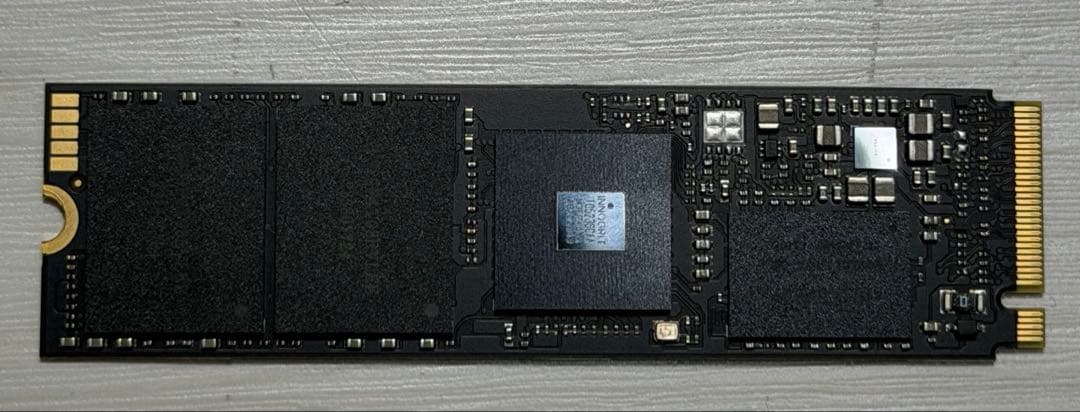 m.2SSD（PCIE 4.0×4）　PREDATOR GM7000 1TB