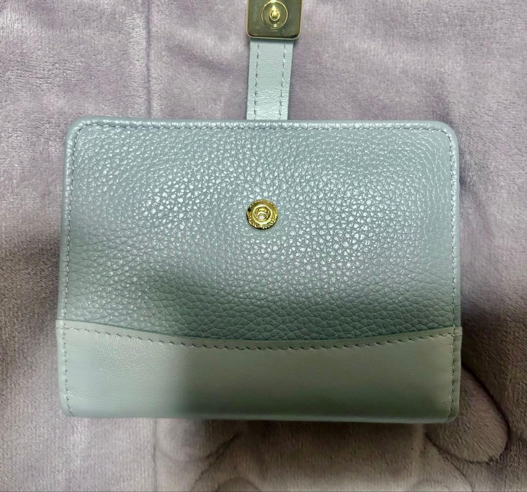MIU MIU♡二つ折り財布❁定価55000円❀春らしい水色❀