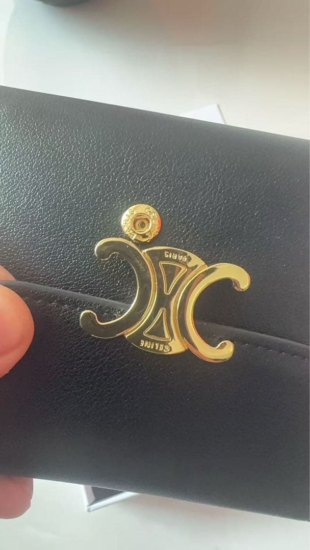 CELINE ブラックレザー財布