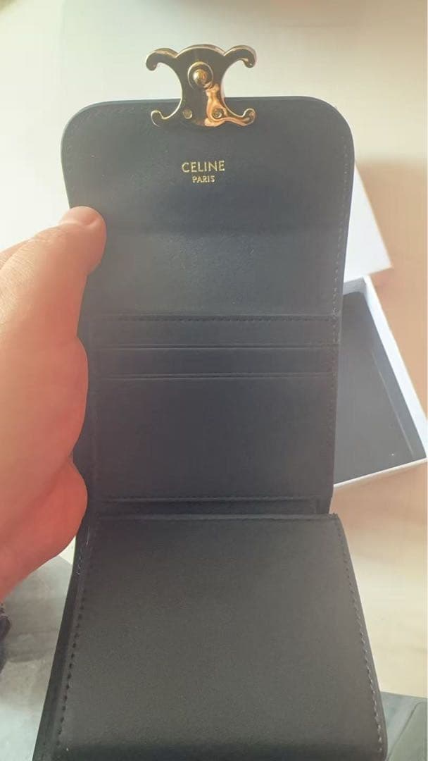 CELINE ブラックレザー財布