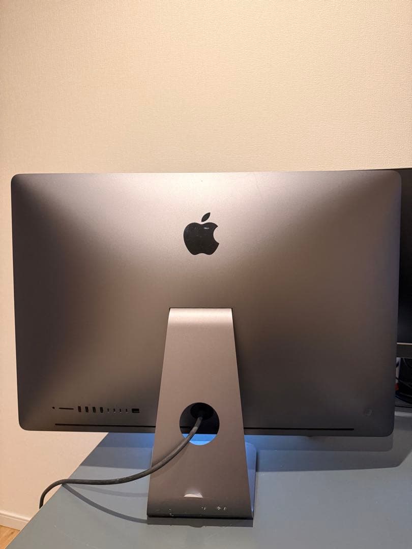 定価120万　iMacpro27グレー　メモリ124GB容量2TB超ハイスペック