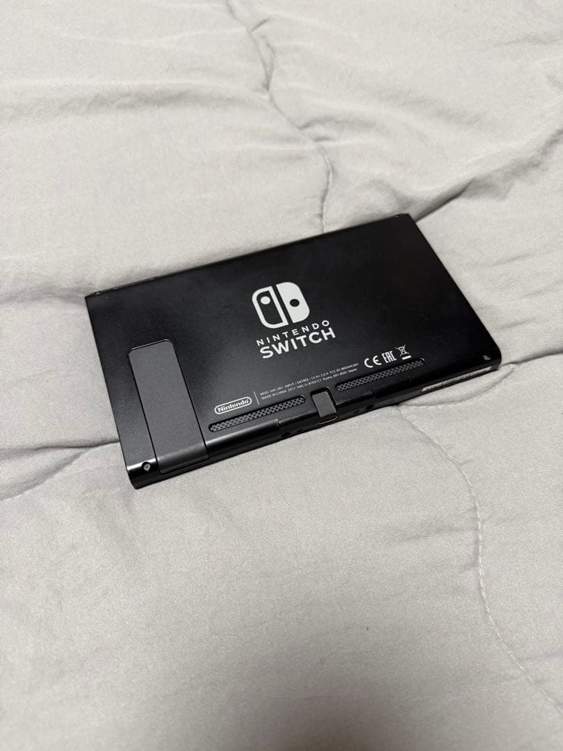 Nintendo Switch 本体 赤・黄・紫