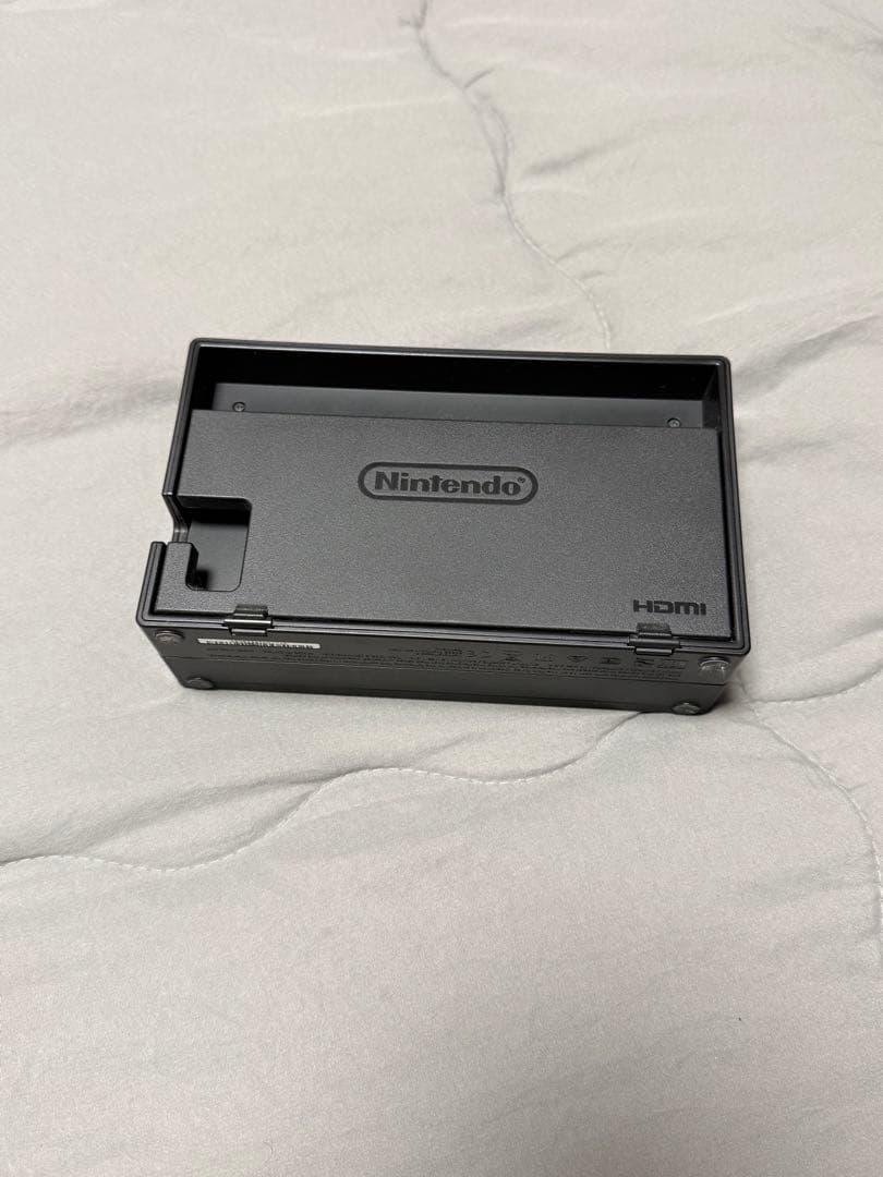 Nintendo Switch 本体 赤・黄・紫