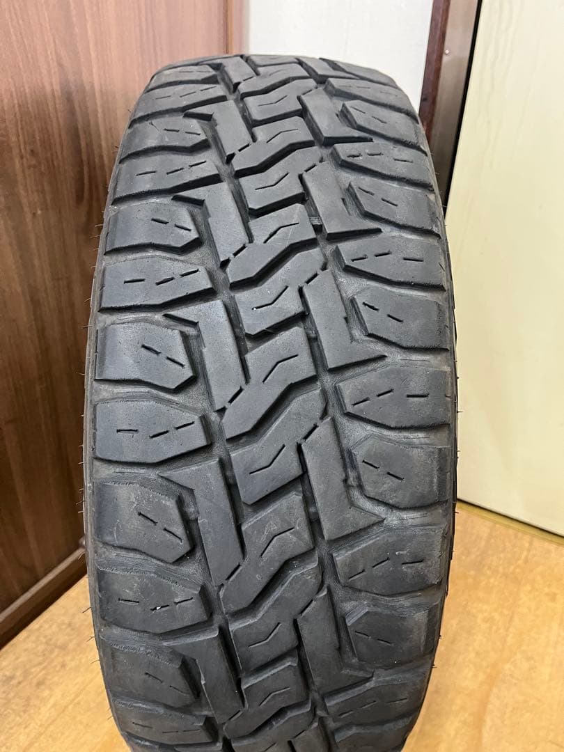 2022年製 トーヨー 中古夏タイヤ 215/65R16 LT 2本セット