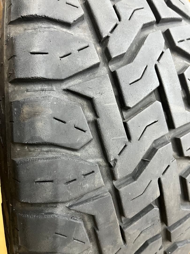 2022年製 トーヨー 中古夏タイヤ 215/65R16 LT 2本セット