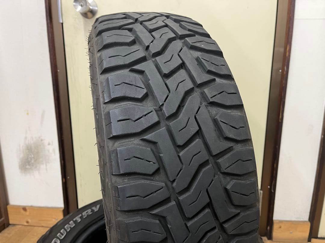 2022年製 トーヨー 中古夏タイヤ 215/65R16 LT 2本セット