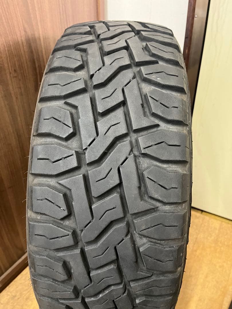 2022年製 トーヨー 中古夏タイヤ 215/65R16 LT 2本セット