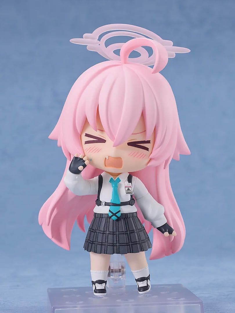 【新品未開封】 ねんどろいど 小鳥遊ホシノ グッスマ特典台座付き ブルアカ