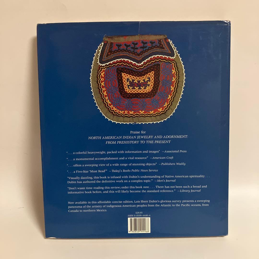 洋書　北米インディアンの宝飾品と装飾品