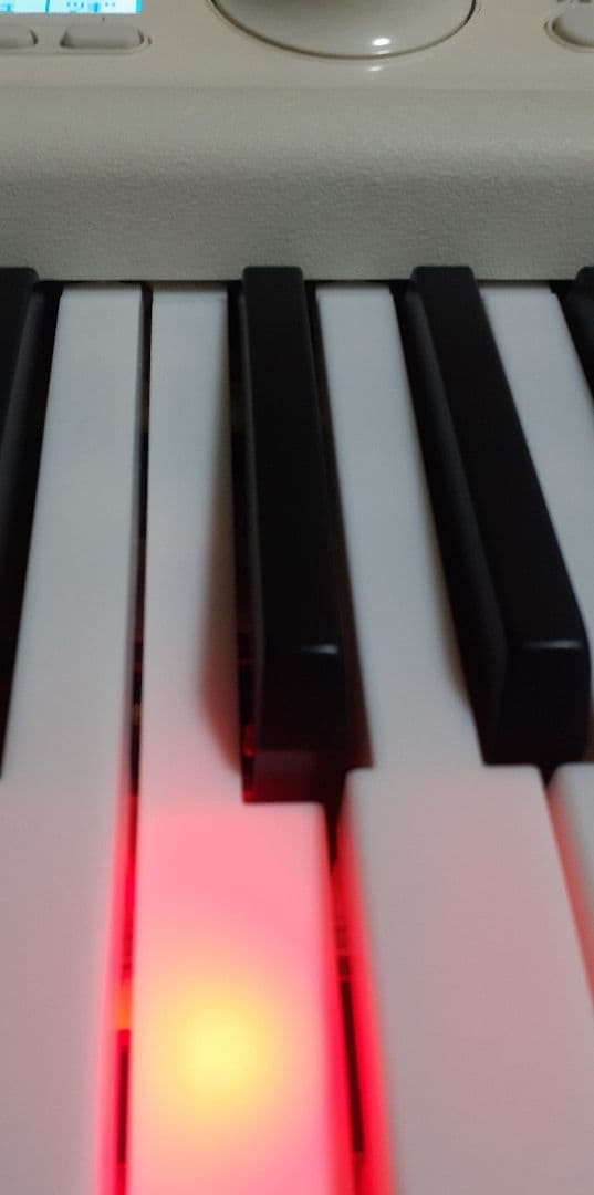 中古 CASIO Casiotone LK-520 光ナビゲーションキーボード