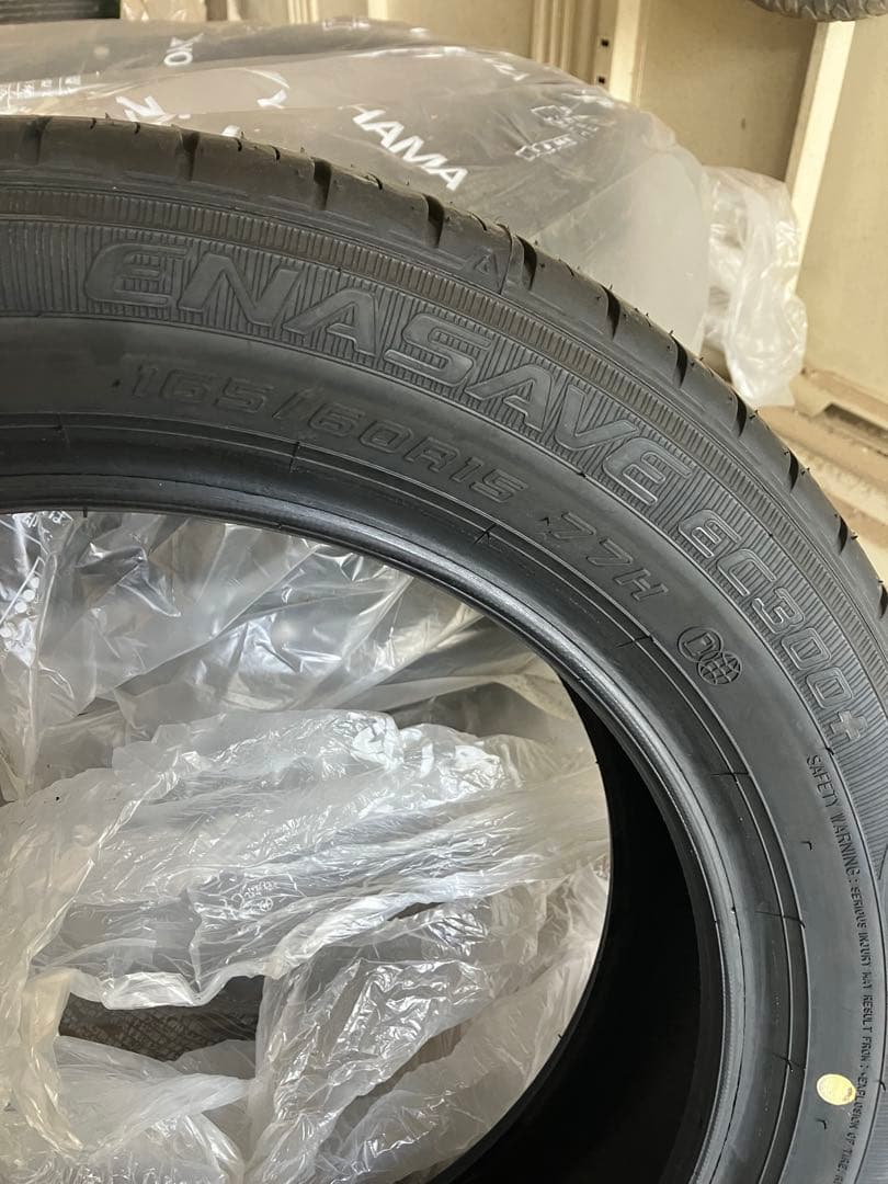 ダンロップ 4本セット　タイヤ　165/60R15 新車　納車前取外し