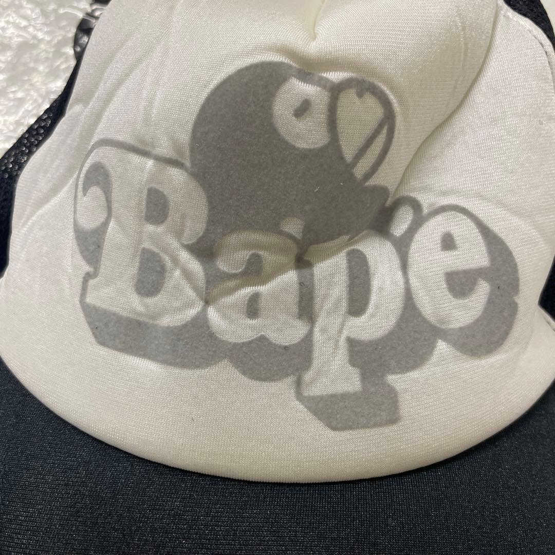お昼寝マイロBAPE LOGO メッシュキャップbathing ape BAPE