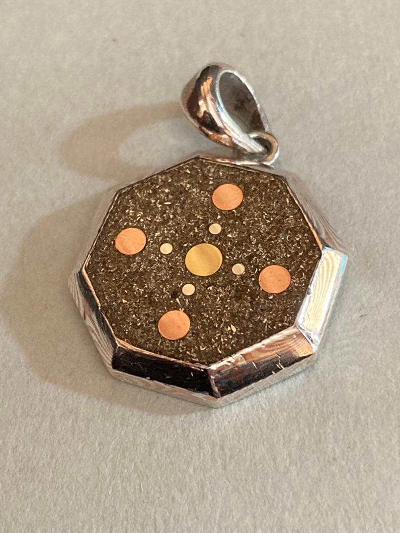 Suman Dhakhwa pendant スーマンダックワ シャンバラ