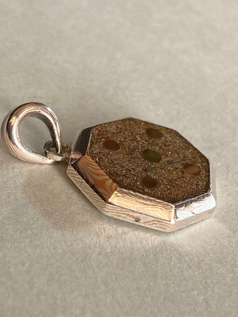 Suman Dhakhwa pendant スーマンダックワ シャンバラ