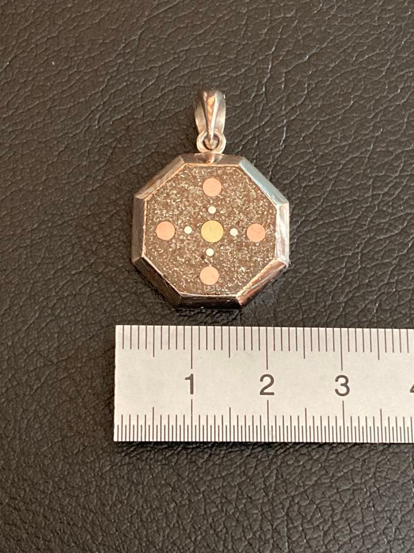 Suman Dhakhwa pendant スーマンダックワ シャンバラ