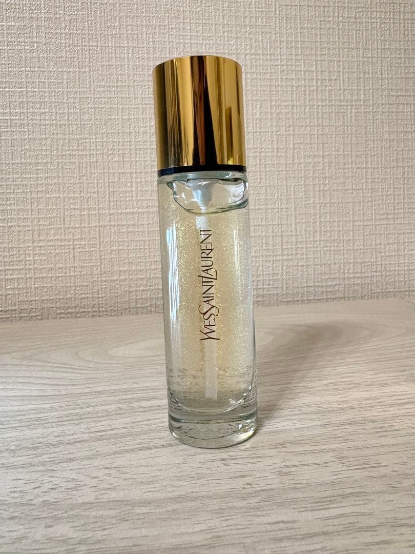 新品　イヴ・サンローラン ラディアント タッチ ブラープライマー 30ml