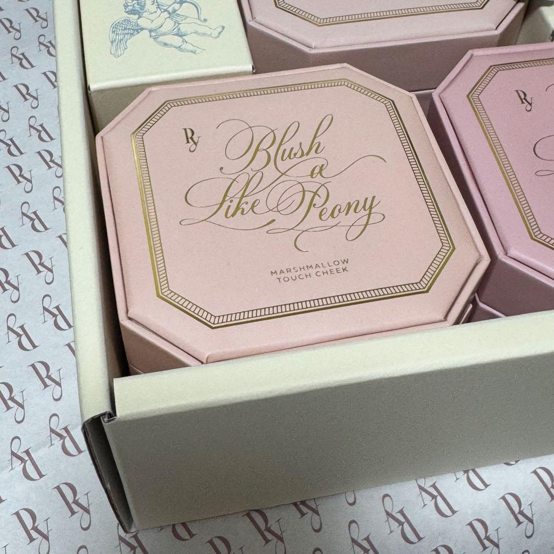チーク Peony marshmallow touch cheek milky momo