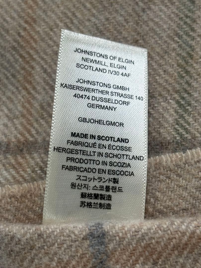 Johnstons of Elgin ウールスカーフ チェック柄