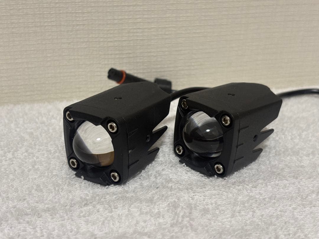 【新品未使用】FCL バイク フォグランプ LED 10W 2色切り替え