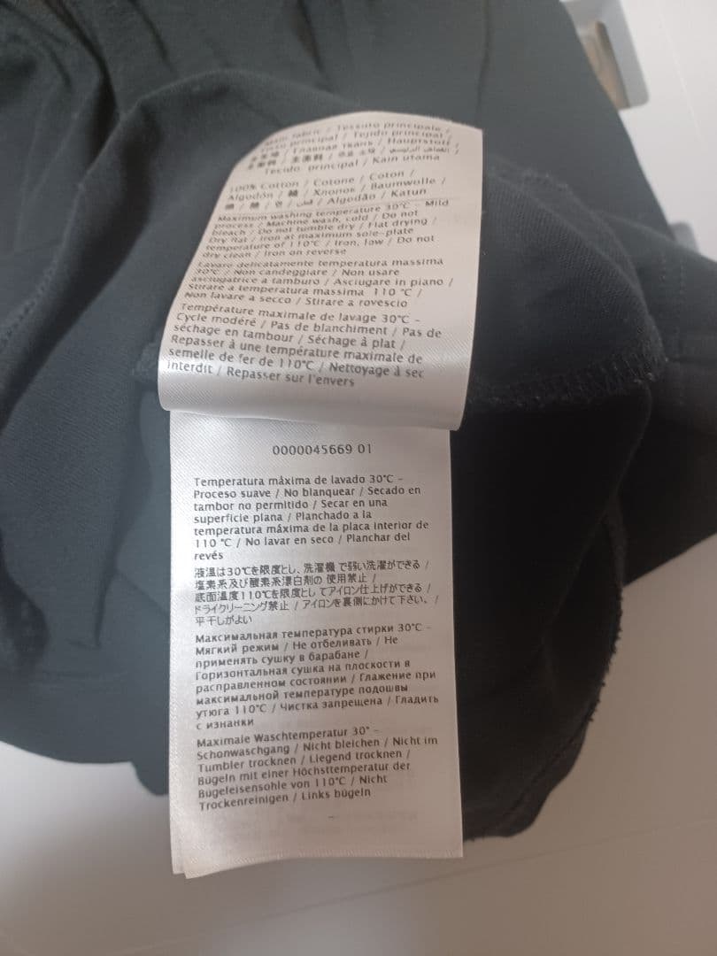 VALENTINO ロゴ入り クルーネック 半袖Ｔシャツ ブラック