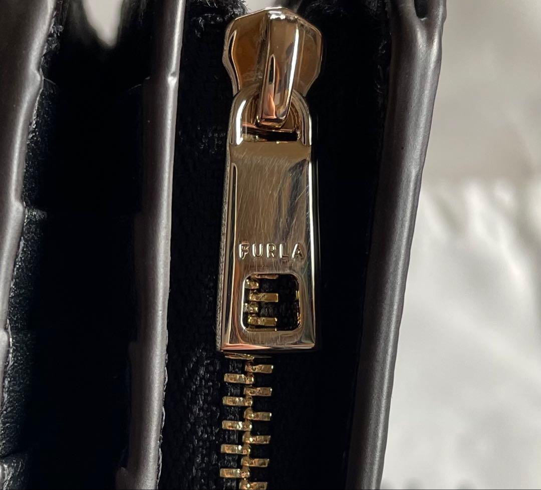 FURLA フルラ 二つ折り財布 カメリア Mサイズ レディース
