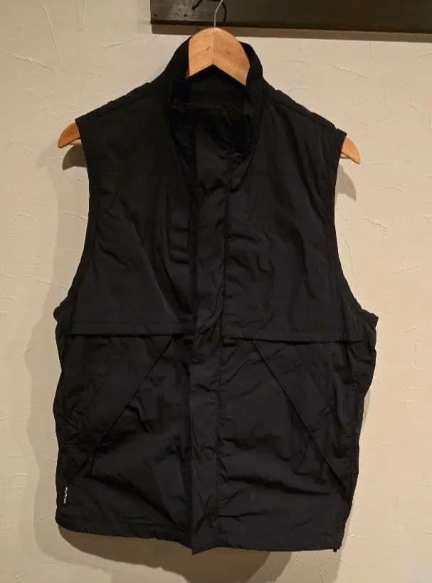 【極美品】WILD THINGS GRAND VEST テック ベストブラック