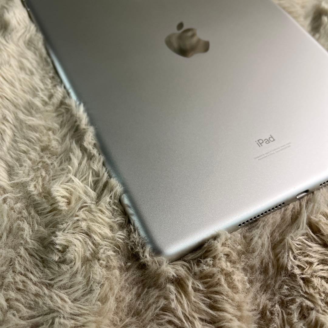 Apple iPad (第９世代) Wi-Fi 256GB シルバー