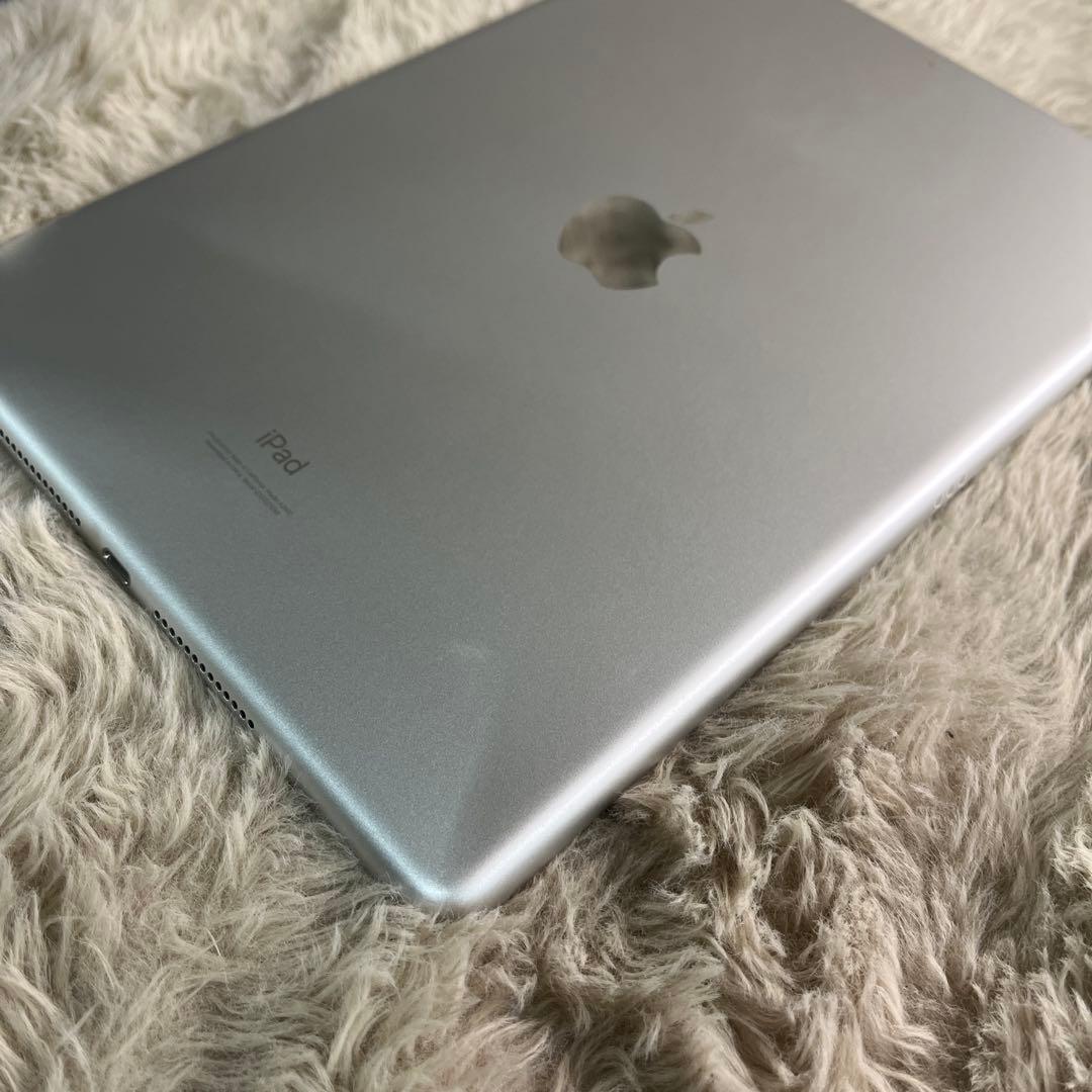 Apple iPad (第９世代) Wi-Fi 256GB シルバー