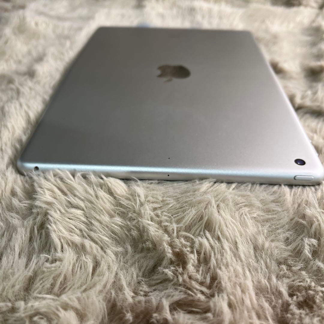 Apple iPad (第９世代) Wi-Fi 256GB シルバー