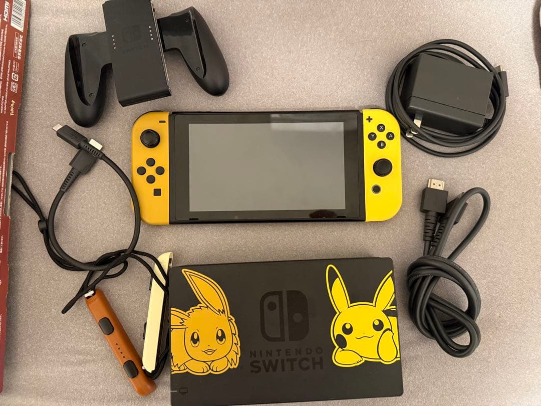 Nintendo Switch ピカチュウデザイン