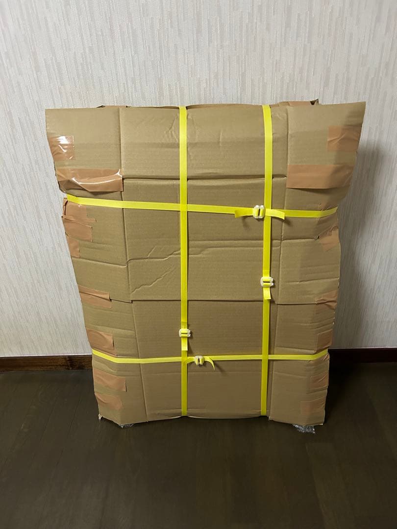 【最終価格】パソコンデスク　ホワイト　木目調　コンセント付き