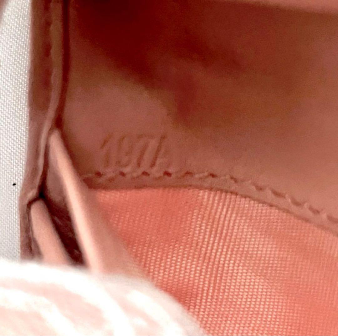 でら様miu miu ミュウミュウ 三つ折り財布 ♡ピンク マテラッセ最安値