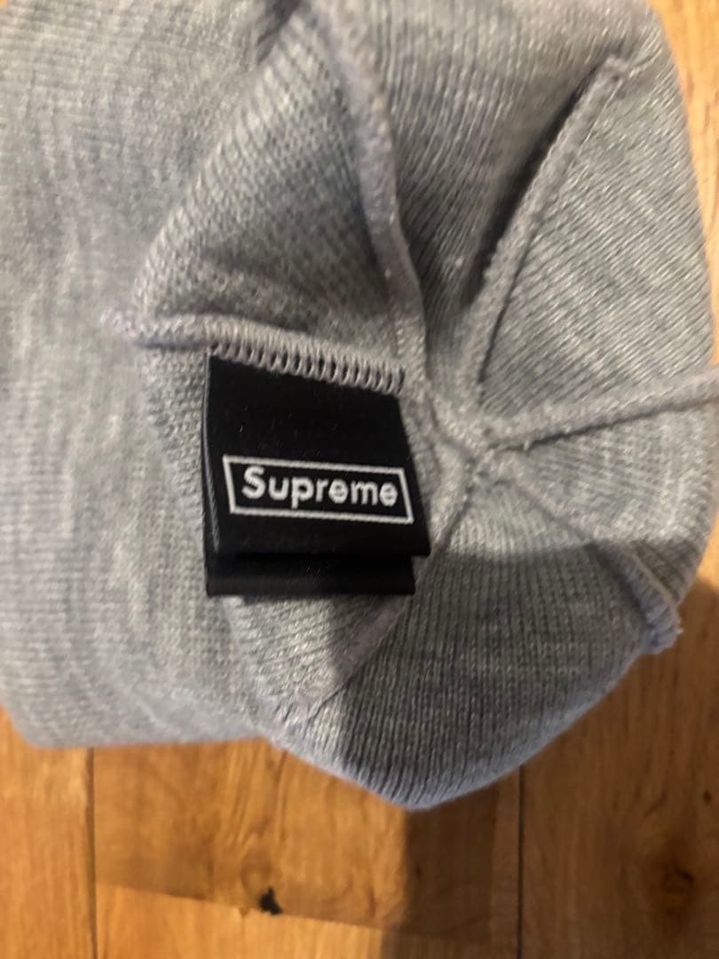 Supreme ニューエラ　ビーニー