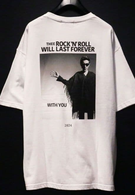 WEEKEND LOVERS Tシャツ Mサイズ