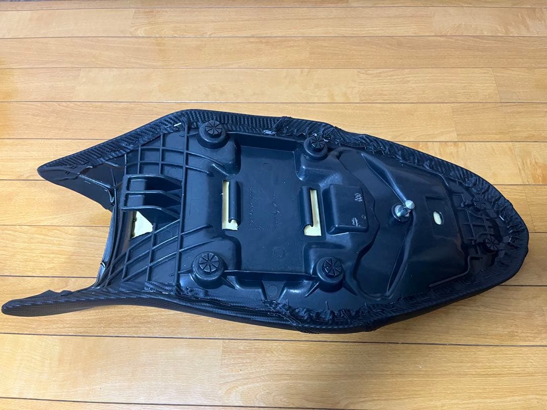 Z125PRO　ノイ ワットダン　ローダウンカスタムシート　カーボンブラック