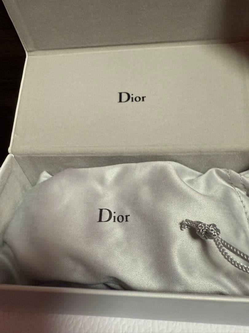 ★石原タイコ★Dior サングラス ビッグロゴ 付属品付き♡