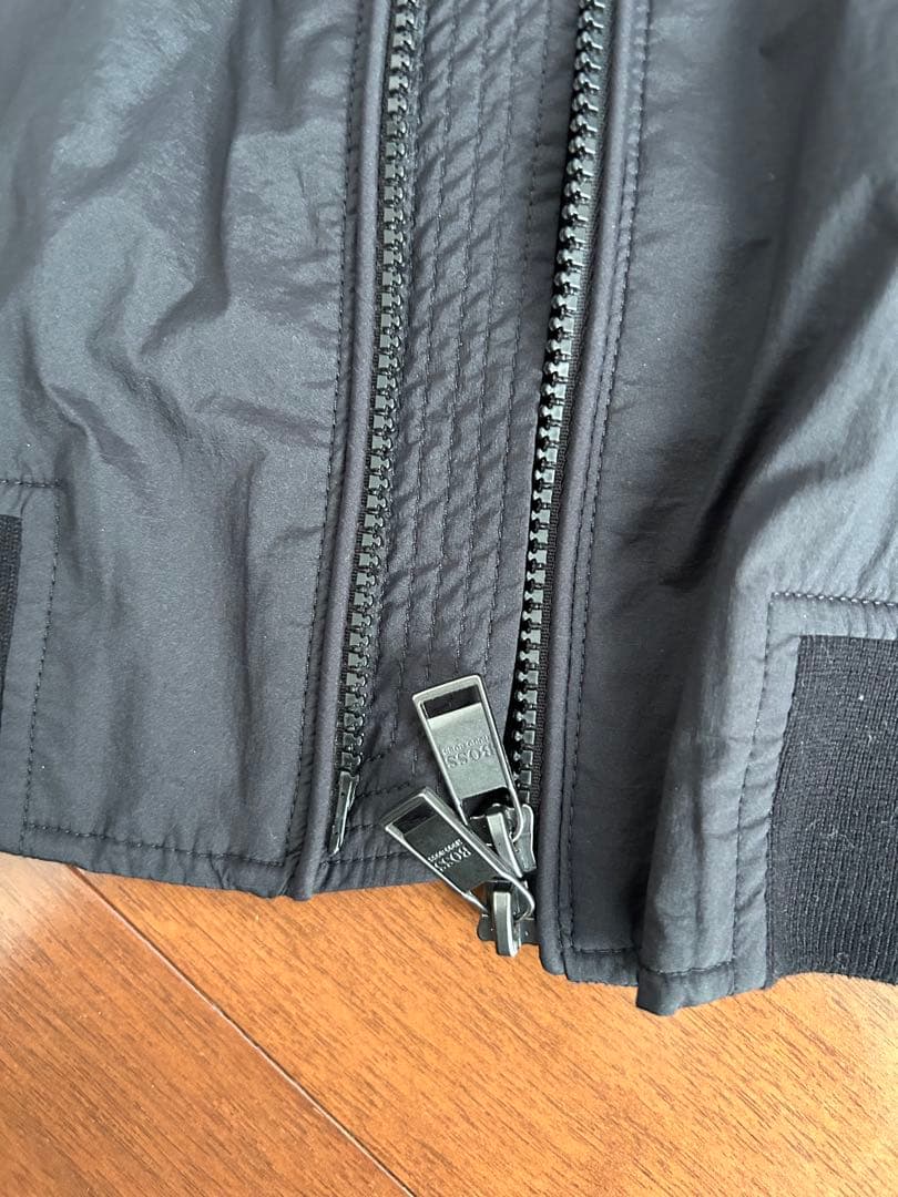 【美品】HUGO BOSS ナイロンブルゾン Camdan 46