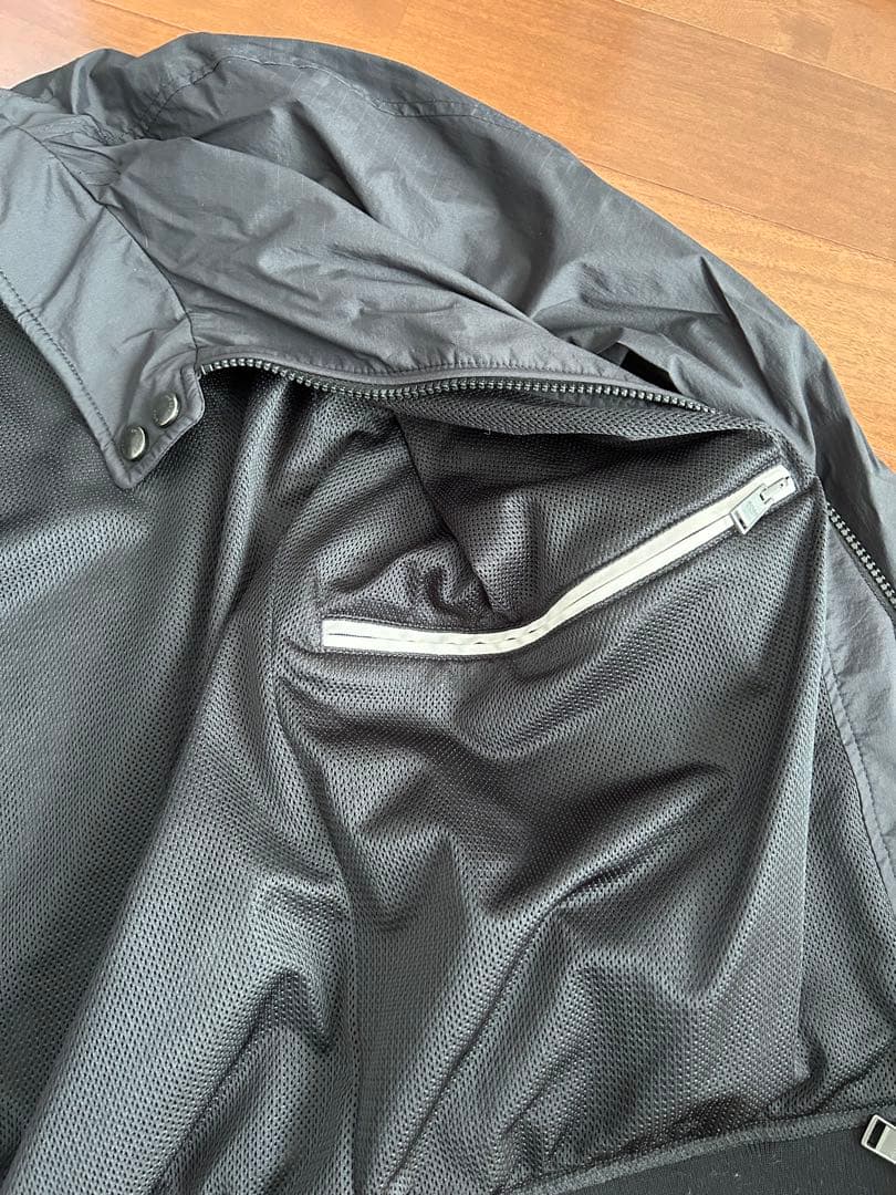 【美品】HUGO BOSS ナイロンブルゾン Camdan 46