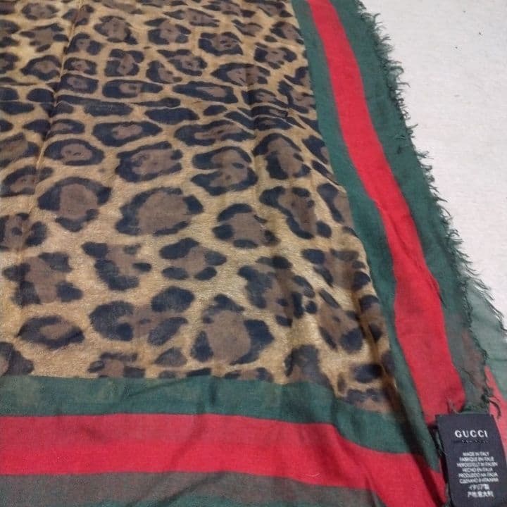 GUCCI ヒョウ柄ストール 大判