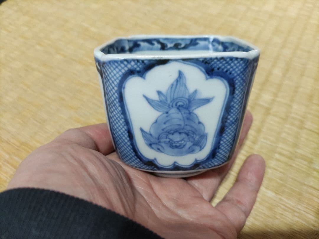 古伊万里　四方　向付　染付　金魚（ランチュウ？）