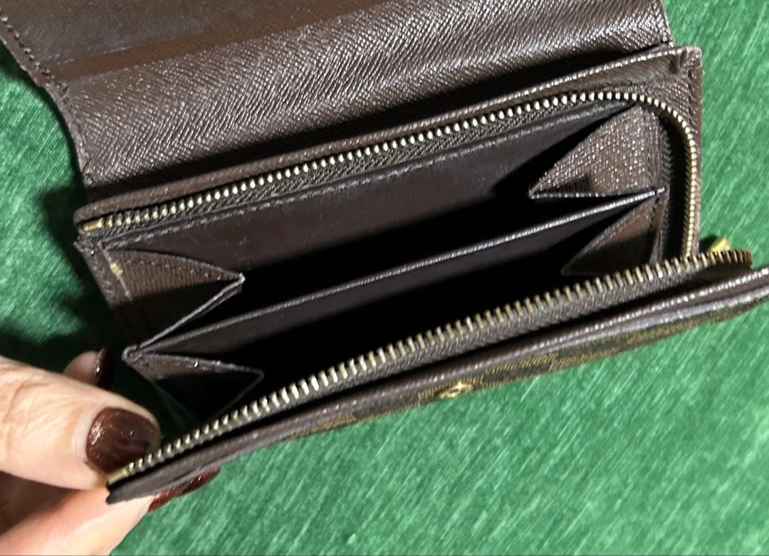 美品❤️Louis Vuitton ダミエ 二つ折り財布　ブランド箱＆袋付き