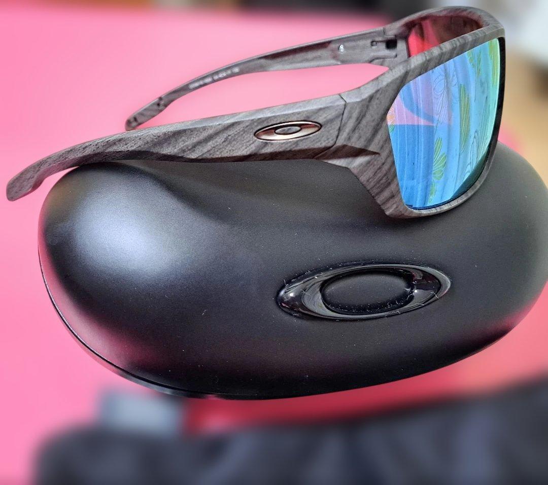 美品　OAKLEYサングラス木目調