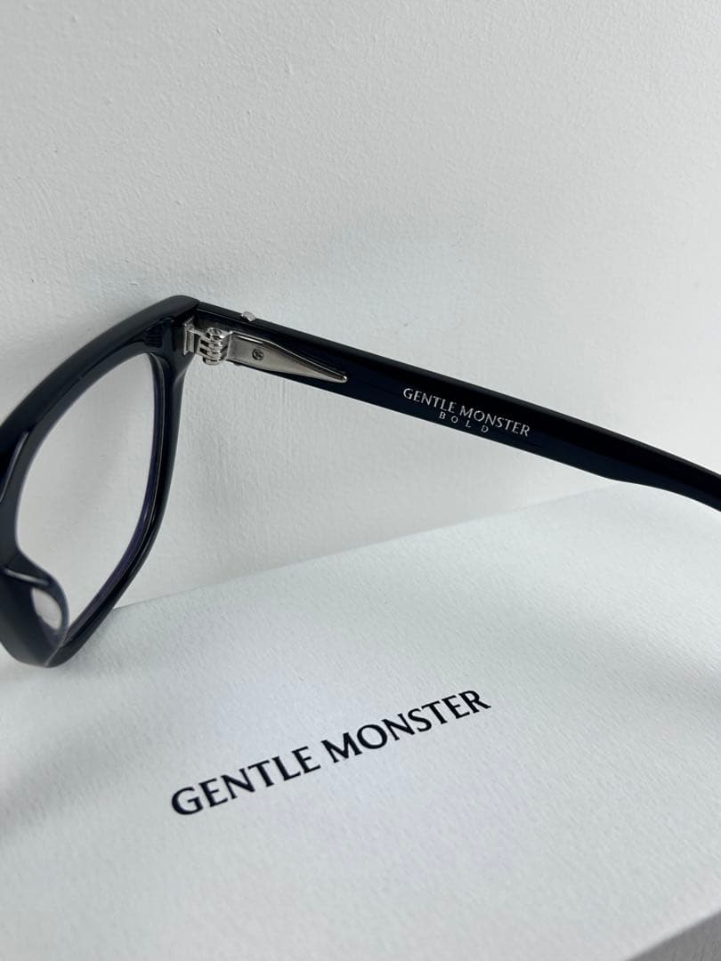 小物 GENTLE MONSTER OJO-01